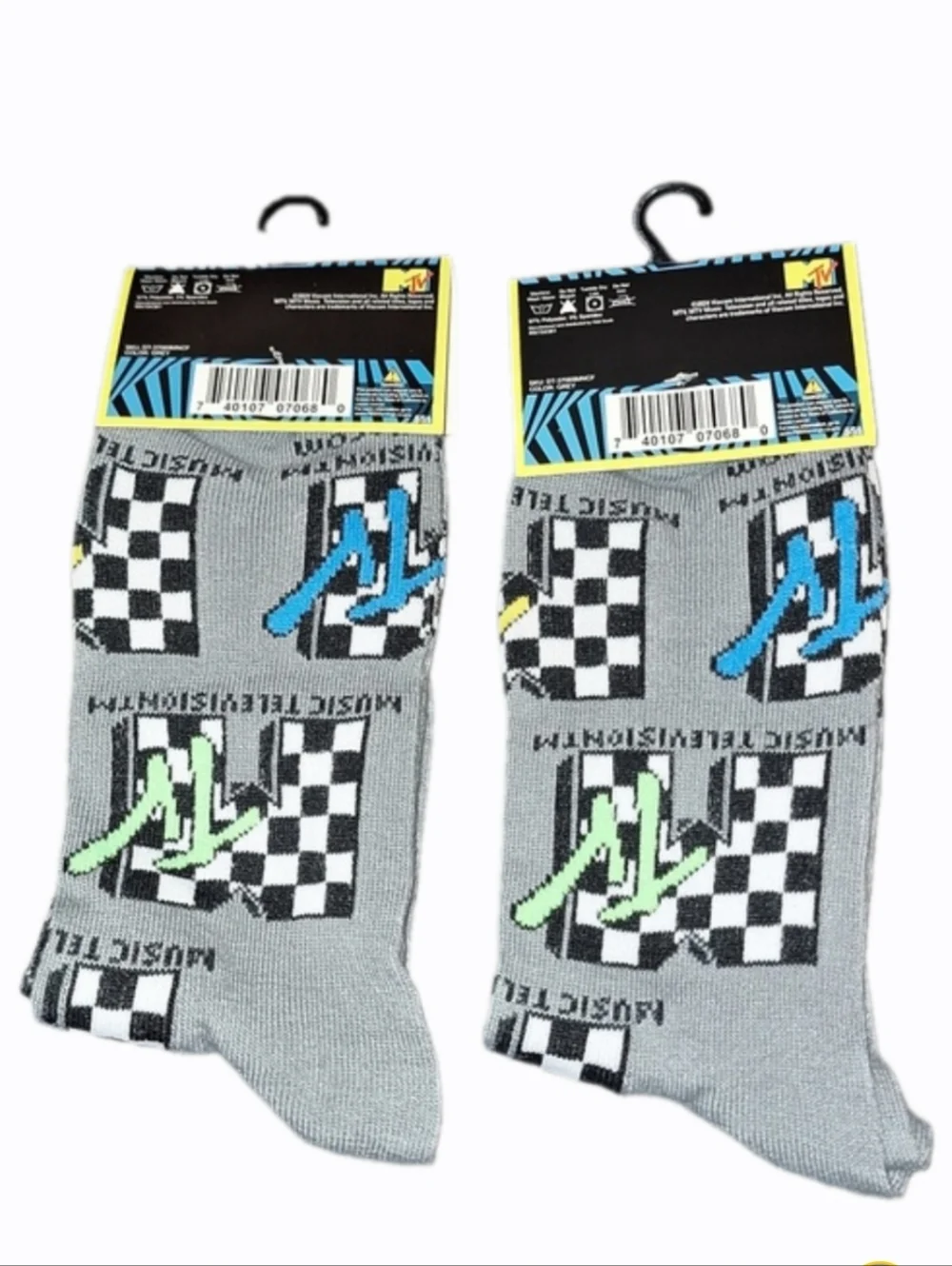 MTV Music‎ Television Crew Socks 2 Pairs Gray Checkered Iconic Logo